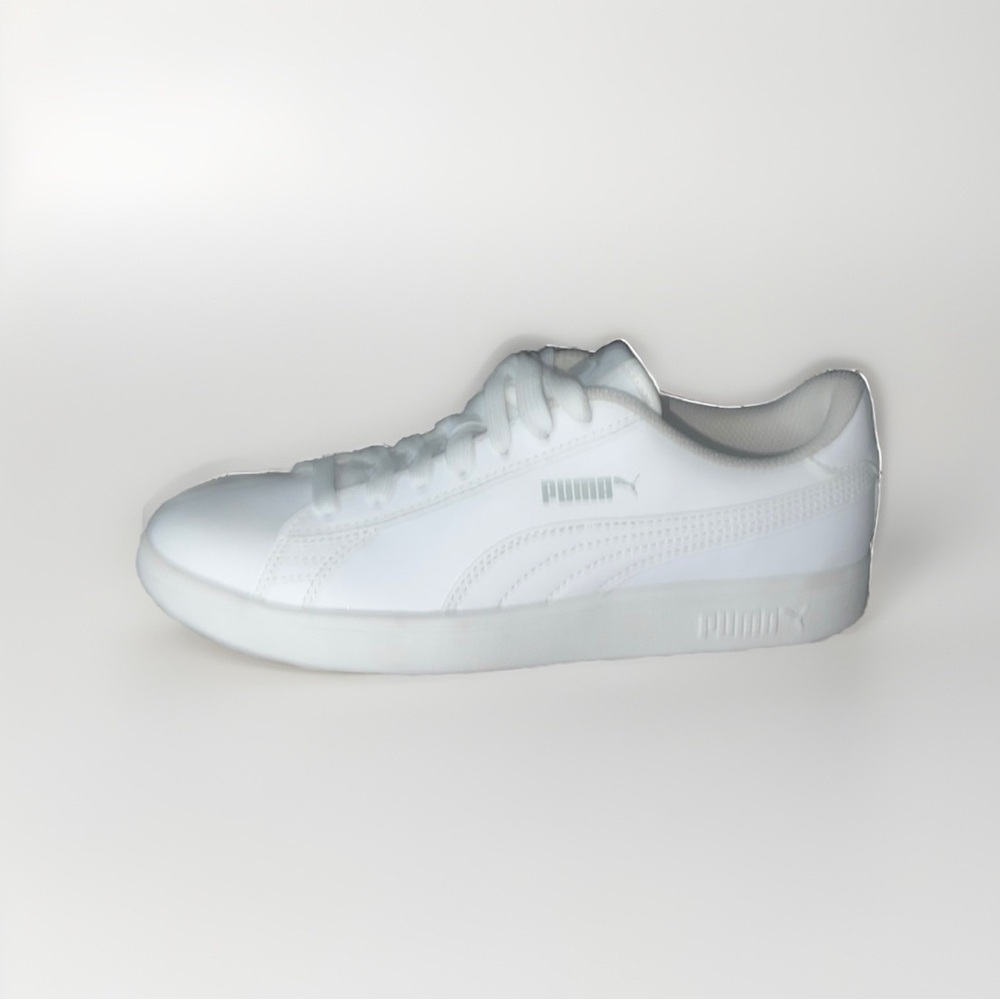 Puma Smash V2 L JR Triple White 365170-02 Leather Kids Size 6C New